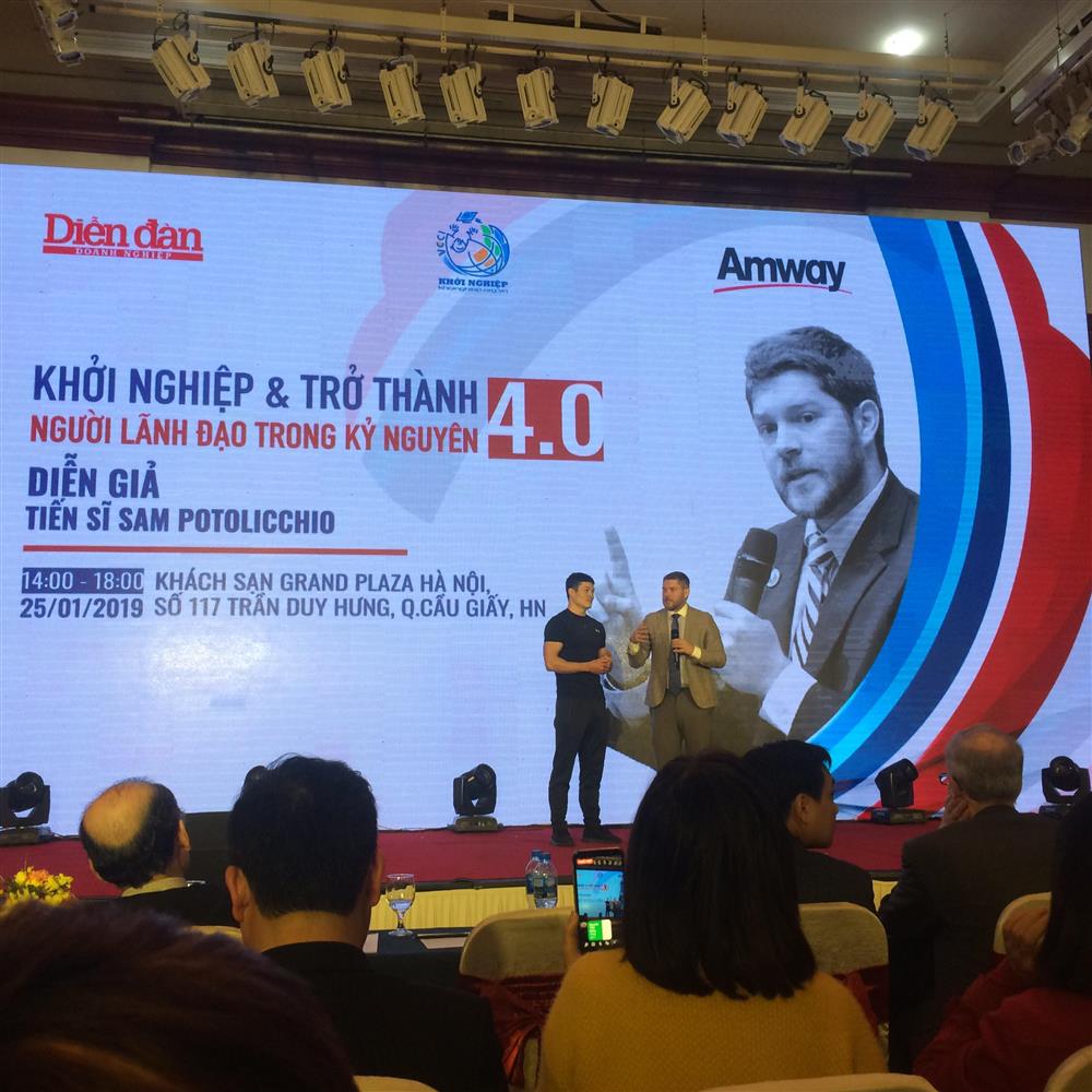 Trở thành người lãnh đạo trong kỷ nguyên 4.0:  Cần nhiệt huyết và linh hoạt trong tư duy